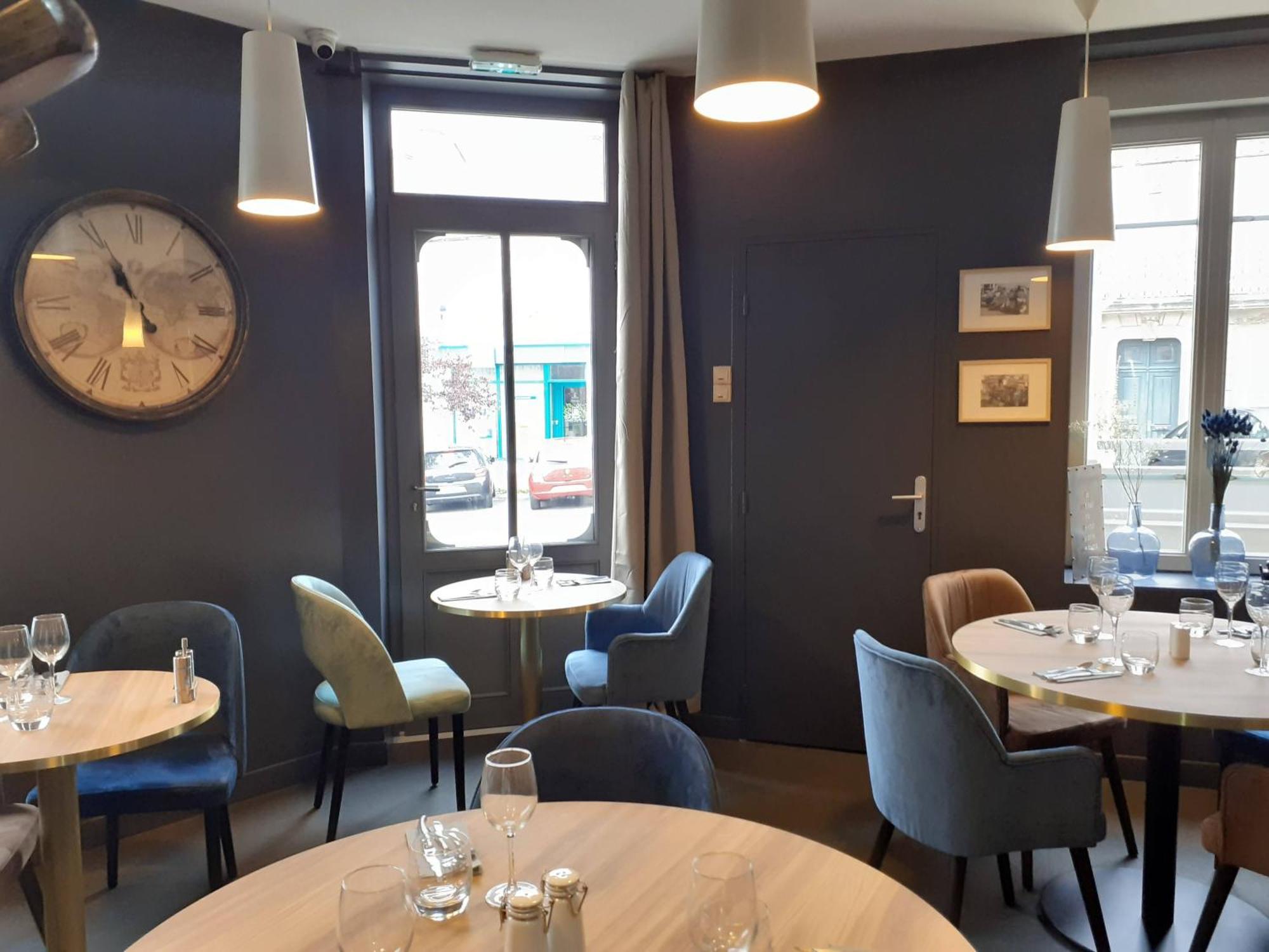 Hotel La Pomme D'or 3*